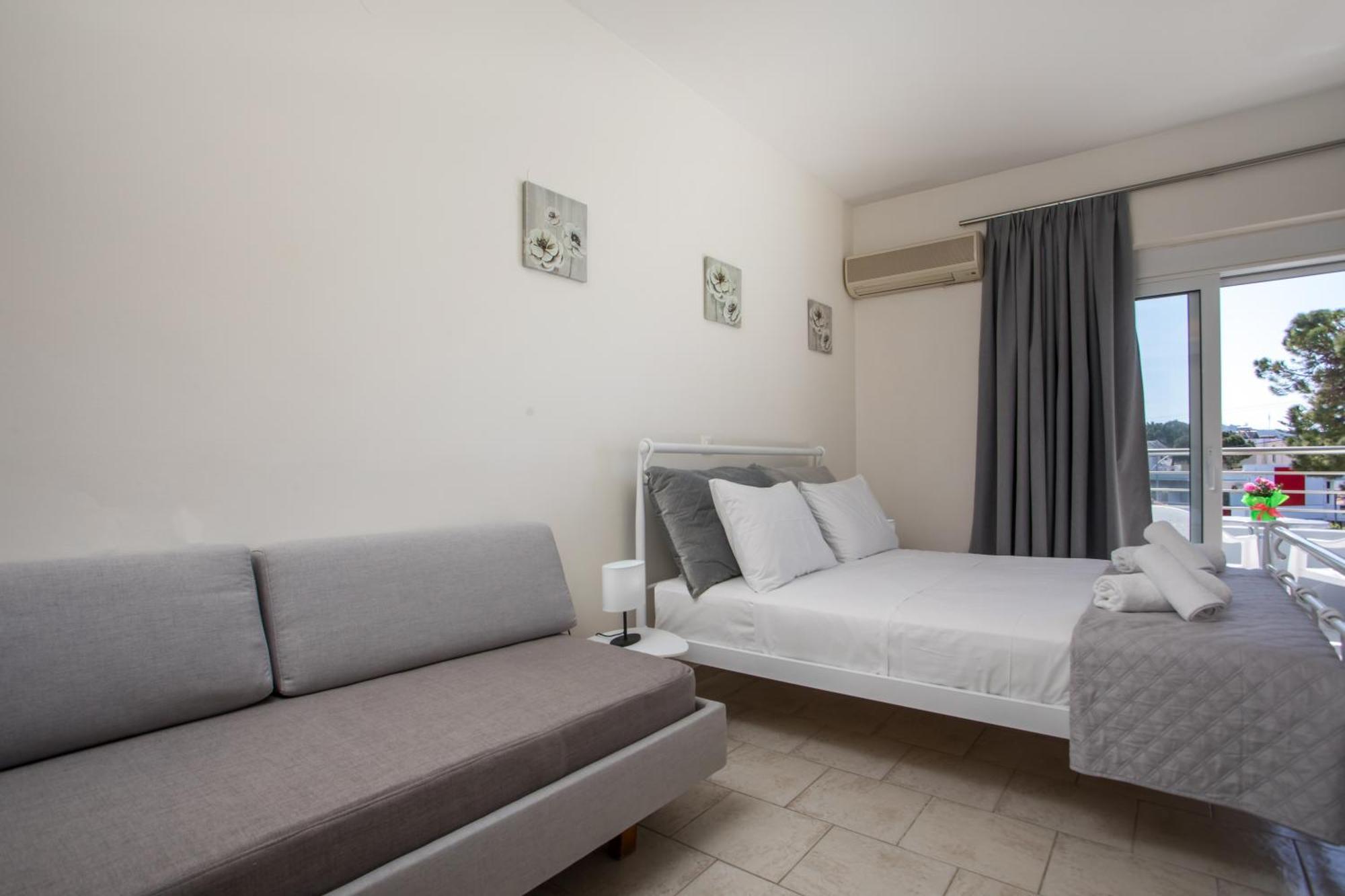 Economisa Apartments Ialysos  Exterior photo
